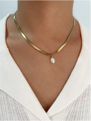 Wide Flat Snake Pearl Necklace